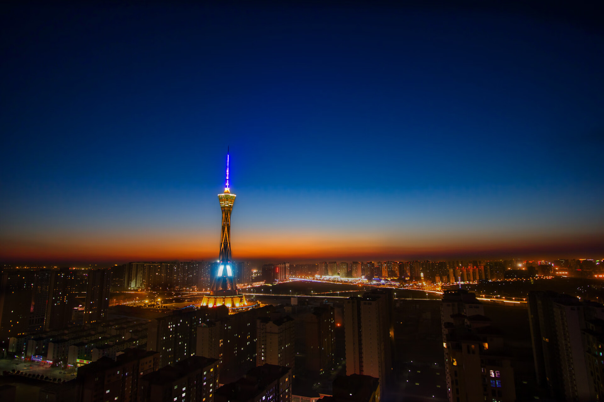 爱游戏综合娱乐-荷兰女将自由泳短程展现爆发力，荷兰游泳奥运冠军